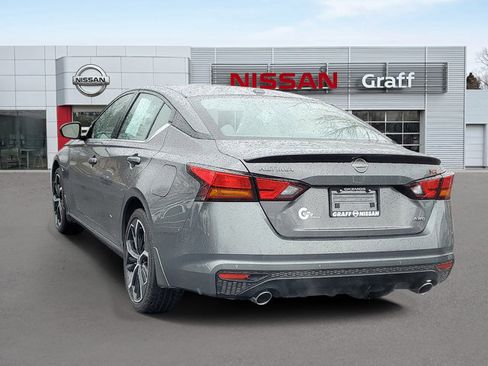 Certified 2025 Nissan Altima 2.5 SR w/ SR Premium Package AWD/4WD image 4