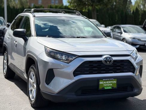 Used 2019 Toyota RAV4 LE w/ All Weather Liner Package AWD/4WD image 7