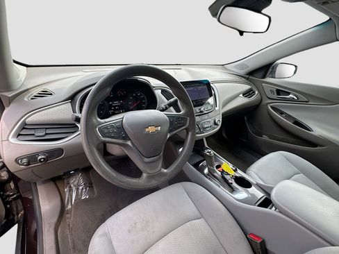 Used 2020 Chevrolet Malibu LS w/ Driver Confidence Package II FWD image 9