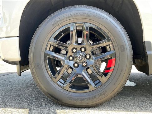 Used 2024 Chevrolet Silverado 1500 RST w/ Redline Edition RWD image 10