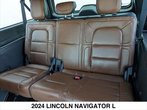 Used 2024 Lincoln Navigator L Reserve image 46