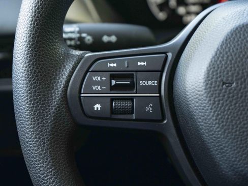 Used 2025 Honda HR-V LX image 20