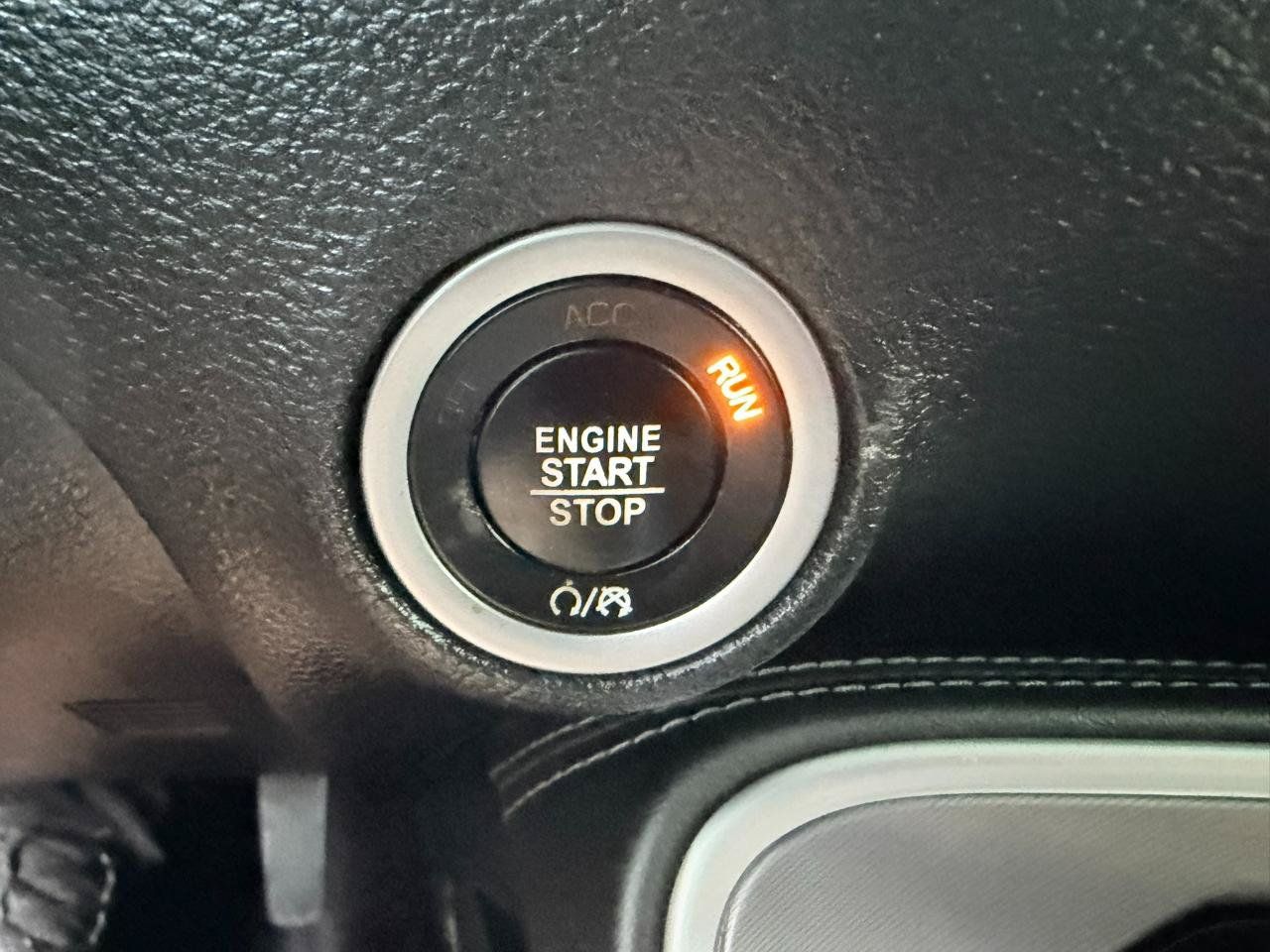 Used 2019 Dodge Challenger R/T RWD image 35