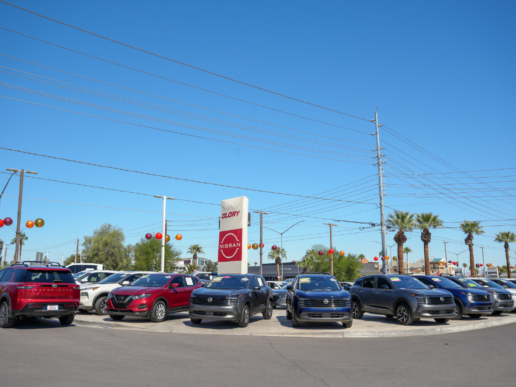 Used 2018 Nissan Kicks S FWD image 9