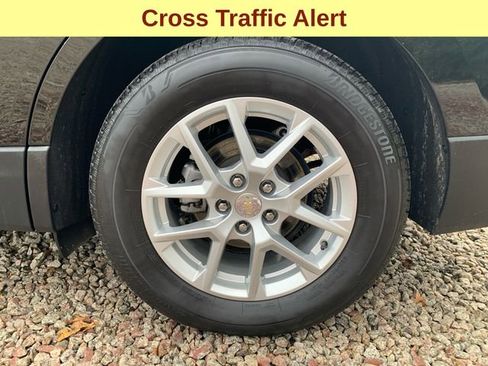 Used 2023 Chevrolet Equinox LT image 9