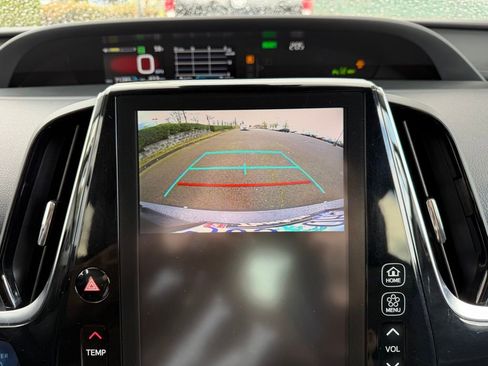 Used 2020 Toyota Prius Prime Limited image 22