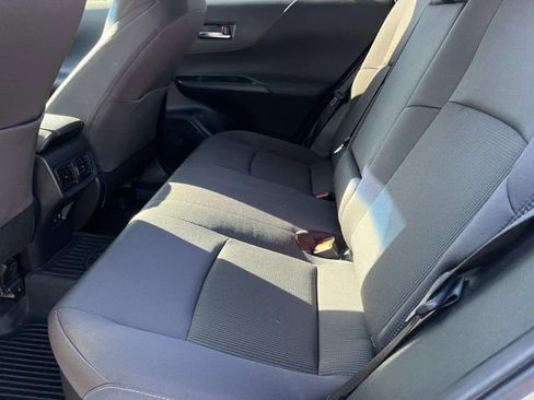 Used 2021 Toyota Venza LE image 21