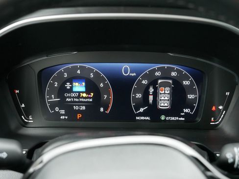 Used 2025 Honda Pilot Elite image 23