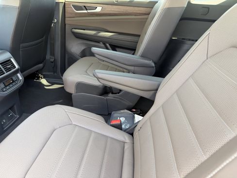 New 2026 Volkswagen Atlas SEL AWD/4WD image 14