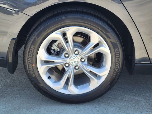 Used 2023 Honda Accord LX image 6