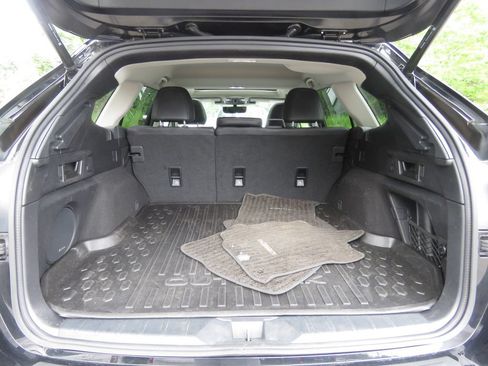 Used 2023 Subaru Outback Limited XT AWD/4WD image 17