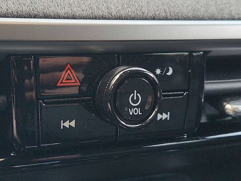 Certified 2025 Nissan Kicks SV w/ Charging Package image 23