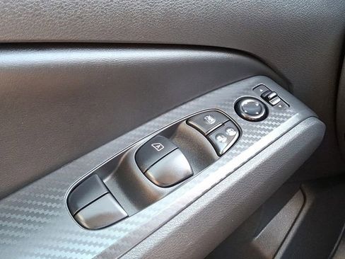 Used 2025 Nissan Altima 2.5 SV FWD image 26