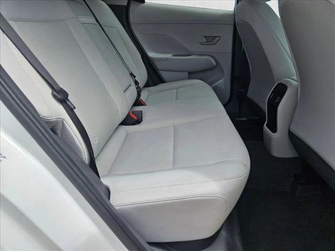 Used 2024 Hyundai Kona SEL FWD image 19