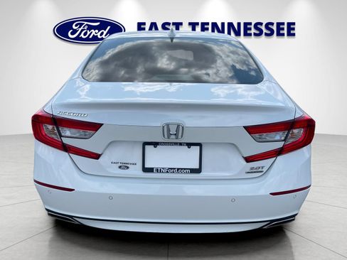 Used 2020 Honda Accord Touring image 4