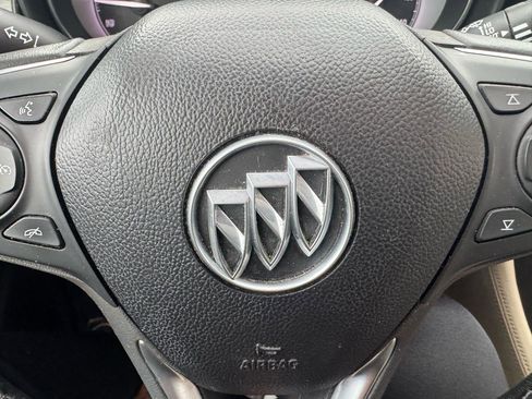 Used 2019 Buick Envision Preferred AWD/4WD image 19