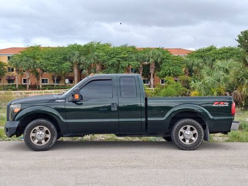 Used 2015 Ford F250 XL w/ Power Equipment Group RWD image 1