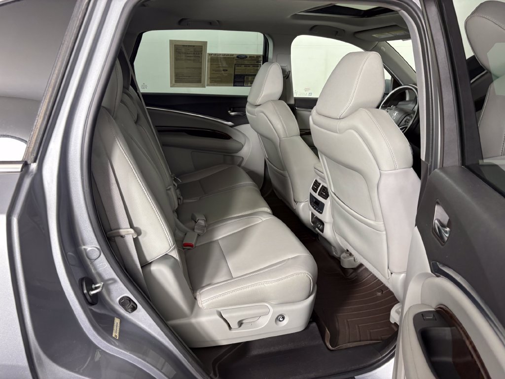 Used 2017 Acura MDX SH-AWD image 37