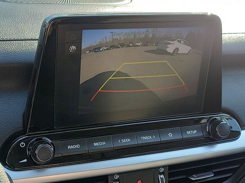 Used 2023 Kia Forte LXS image 17