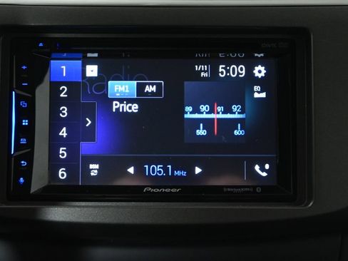 Used 2017 Nissan Sentra S FWD image 11