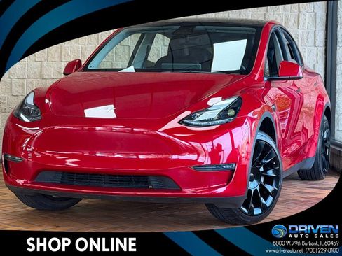 Used 2023 Tesla Model Y Long Range AWD/4WD image 1