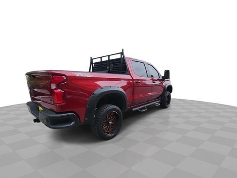 Used 2021 Chevrolet Silverado 1500 LT Trail Boss w/ Convenience Package II image 8