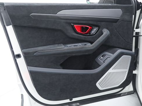 Used 2023 Lamborghini Urus Performante image 25