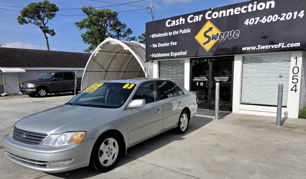Used 2003 Toyota Avalon XLS FWD image 2