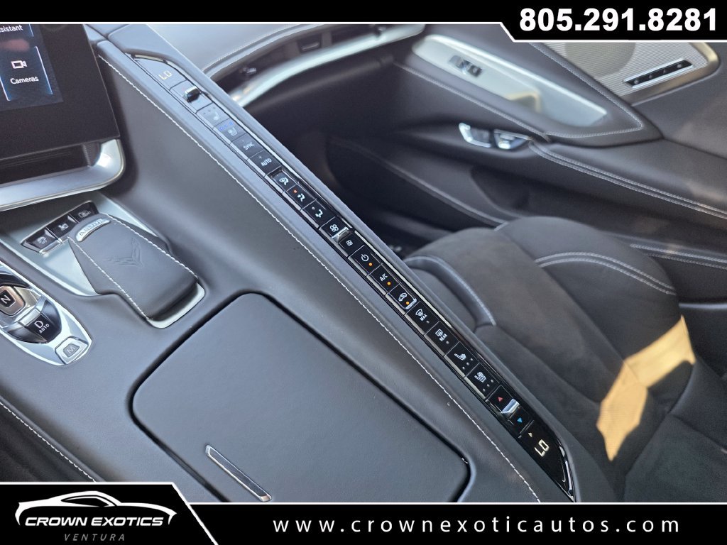 Used 2024 Chevrolet Corvette Stingray Premium Conv w/ Z51 Performance Package RWD image 30