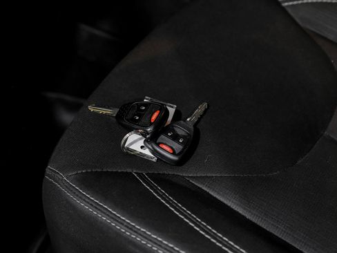 Used 2017 Jeep Wrangler Unlimited Sahara w/ Connectivity Group image 61