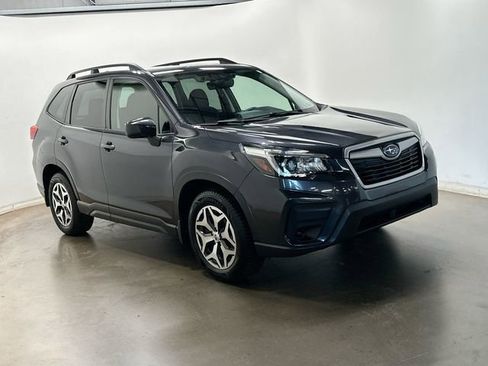 Used 2019 Subaru Forester Premium AWD/4WD image 31