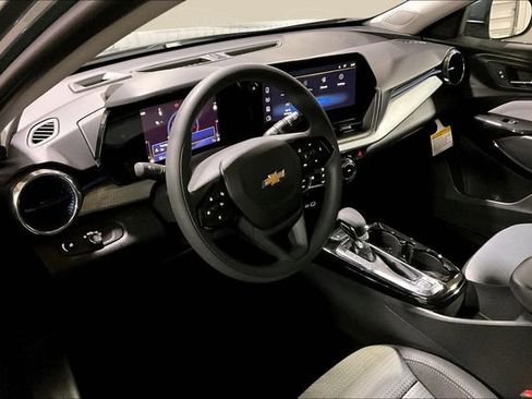 New 2026 Chevrolet Trax LT image 8