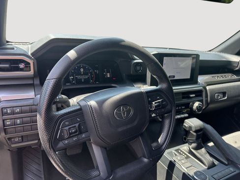 Used 2025 Toyota Tacoma SR5 RWD image 10