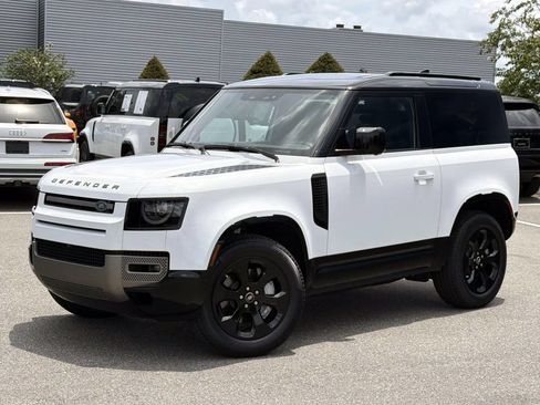 Used 2024 Land Rover Defender 90 X-Dynamic SE AWD/4WD image 1