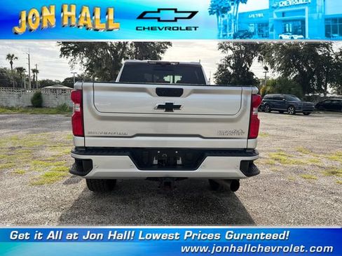 Used 2023 Chevrolet Silverado 2500 High Country w/ Z71 Off-Road Package AWD/4WD image 8