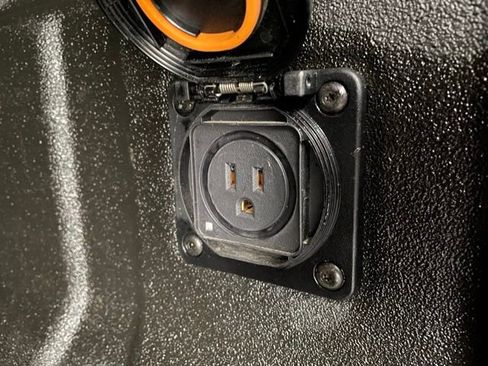 Certified 2024 Chevrolet Colorado ZR2 w/ Safety Package image 13