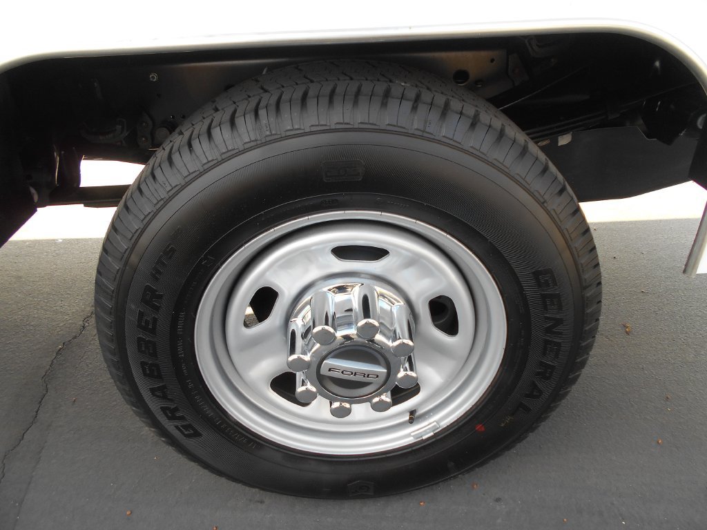 New 2026 Ford F350 XL w/ XL Chrome Package RWD image 16