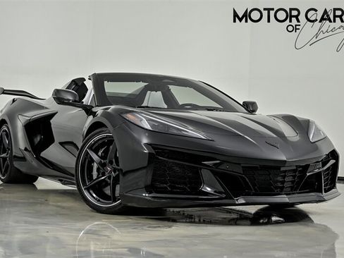 Used 2025 Chevrolet Corvette E-Ray AWD/4WD image 1