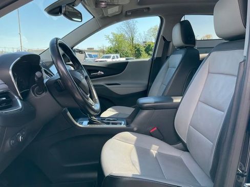 Used 2020 Chevrolet Equinox Premier AWD/4WD image 2