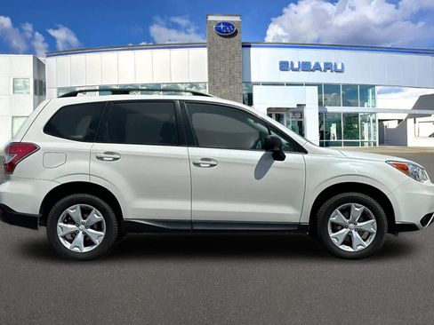 Used 2016 Subaru Forester 2.5i w/ Alloy Wheel Package AWD/4WD image 6
