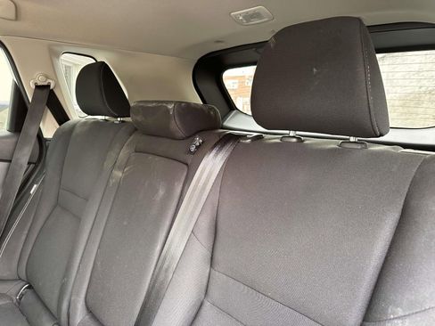 Used 2024 Nissan Rogue S image 16