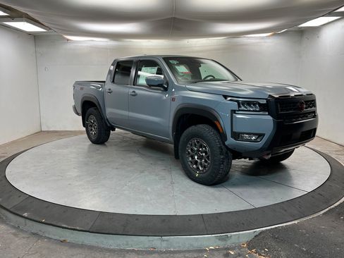 New 2026 Nissan Frontier PRO-4X w/ Pro-4x Convenience Package image 7