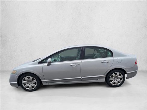 Used 2010 Honda Civic LX image 2