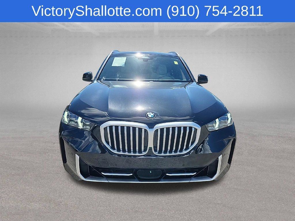 Used 2025 BMW X5 sDrive40i w/ Premium Package RWD image 3