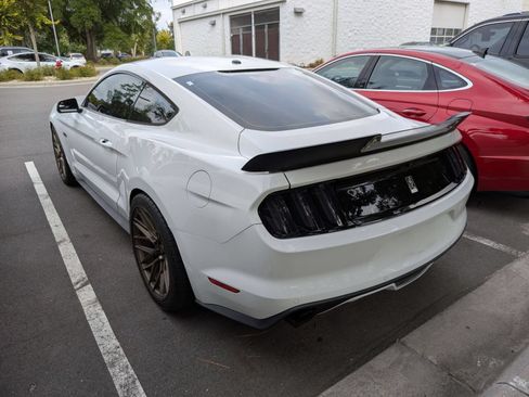 Used 2016 Ford Mustang GT Premium RWD image 4