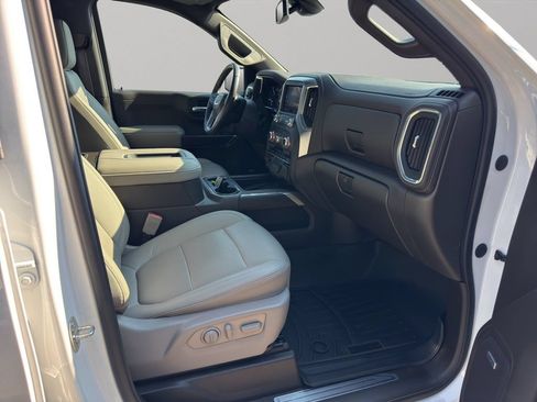 Used 2021 GMC Sierra 1500 SLT w/ SLT Premium Plus Package AWD/4WD image 16