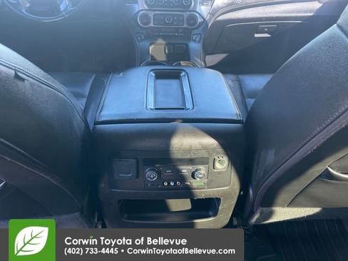 Used 2016 Chevrolet Suburban LT image 26