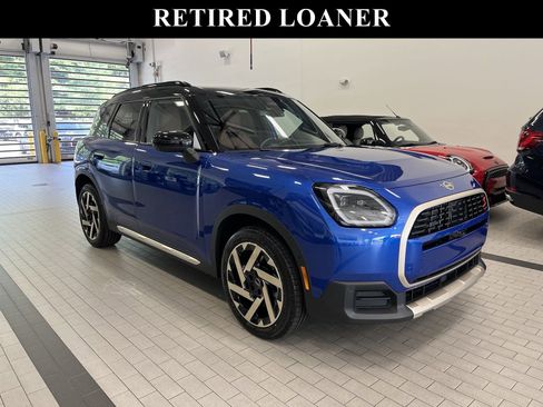 Used 2025 MINI Cooper Countryman S w/ Comfort Package Max image 2