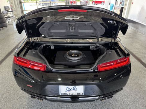 Used 2017 Chevrolet Camaro SS RWD image 12