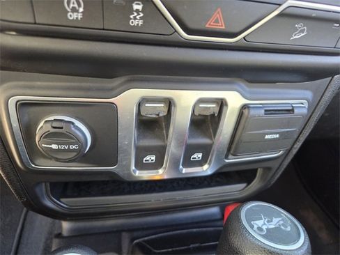 Certified 2020 Jeep Wrangler Sport S image 29